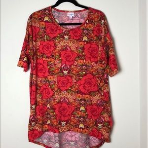 ❤️SOLD❤️LulaRoe Small size Irma Top EUC.